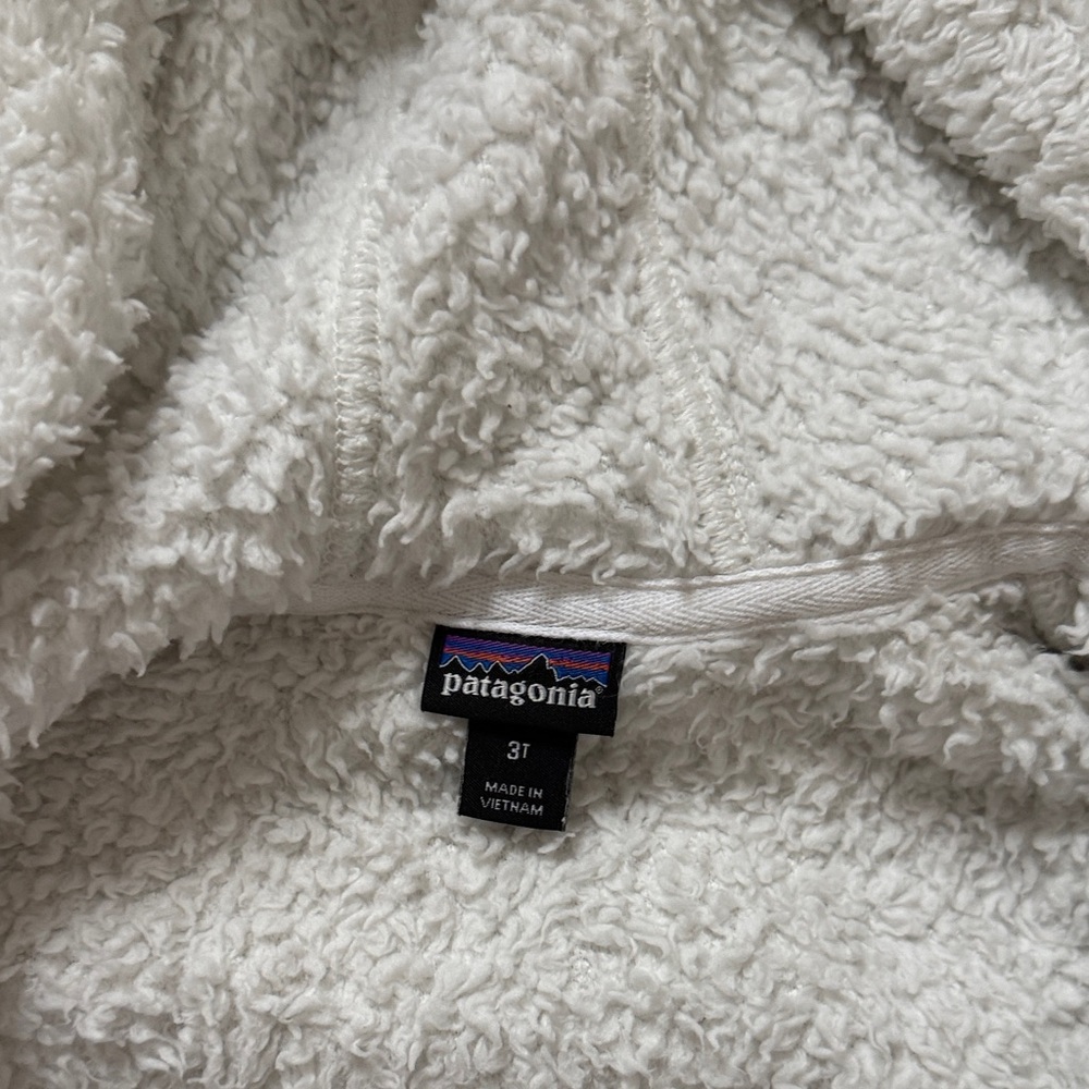 Patagonia Birch White Fleece Hoodie with Bear Ears - Picture 5 of 7